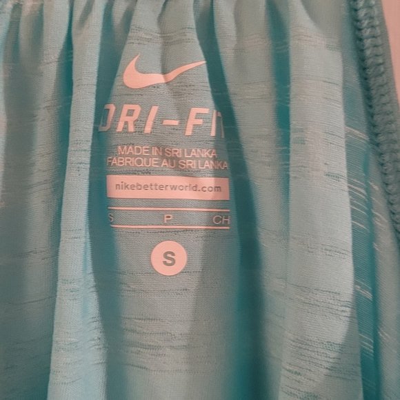 Women's Nike Tank Top- Small - Picture 3 of 3